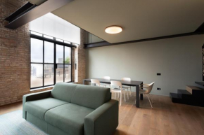 Venice Penthouse - Loft with Canal View